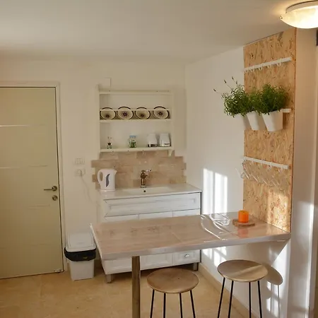 Designed Studio Apartment Kefar Weradim Exterior photo